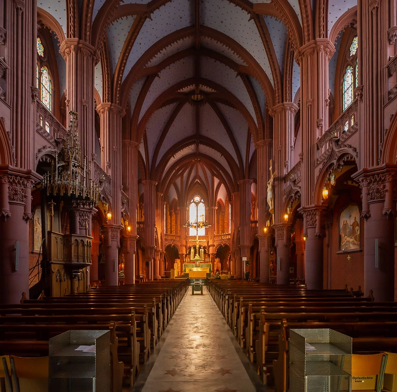 Architecture of Basilica of Our Lady of the Assumption, Neuchâtel, Switzerland Inside