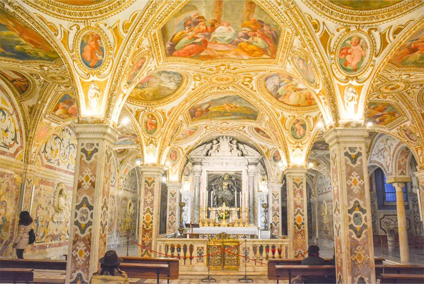 Architecture-of-Cathedral-Church-of-Matthew-the-Apostle-–-Salerno,-Italy