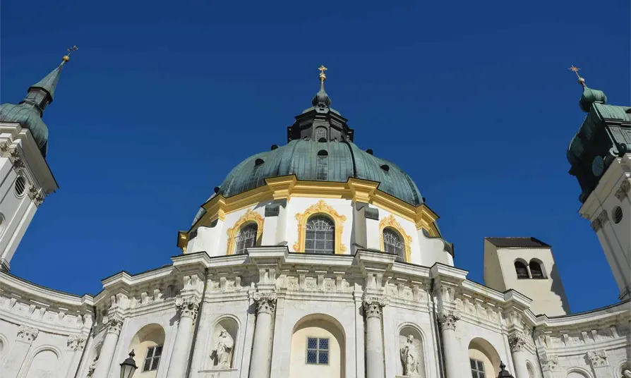 Architecture-of-Ettal-Abbey-Monastery,-Germany