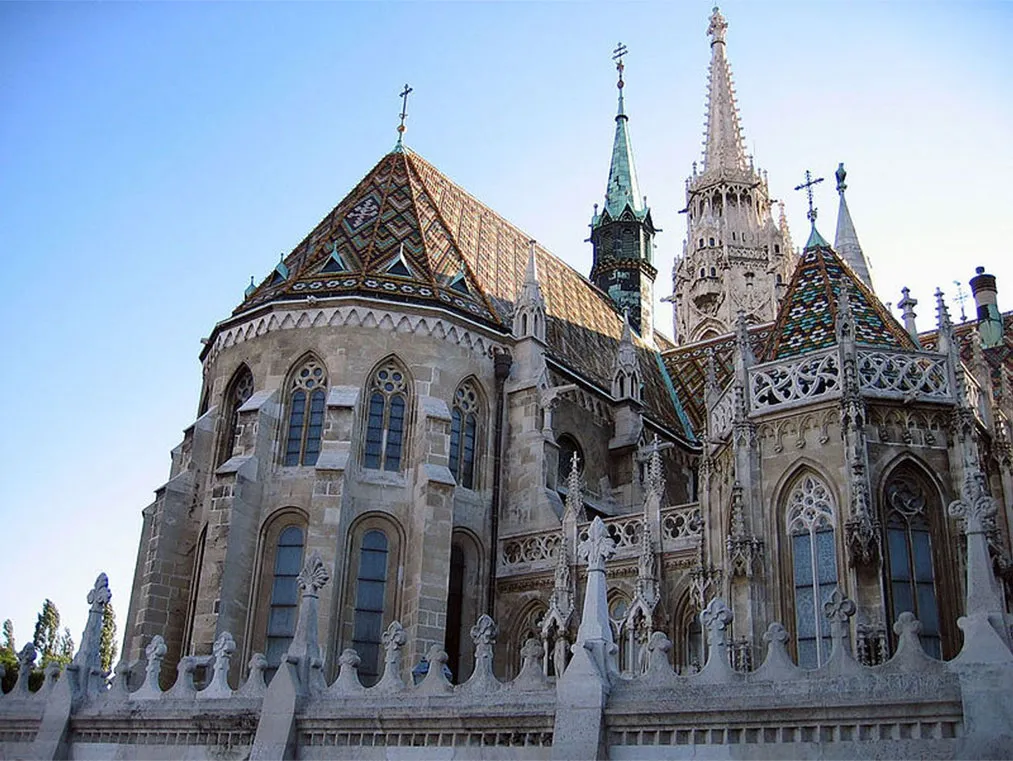 Architecture-of-The-Church-of-Our-Lady-of-Buda-Castle