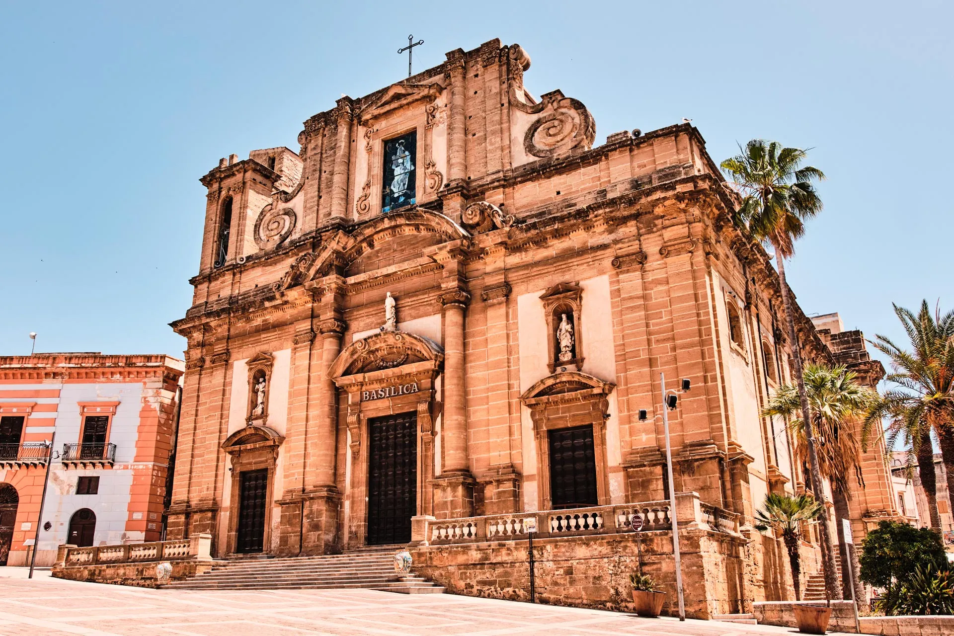 Basilica di Maria Santissima intro