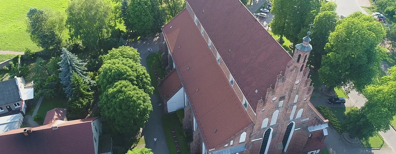 Basilica of Our Lady of Consolation and St. Stanislaw, Szamotuły, Poland intro