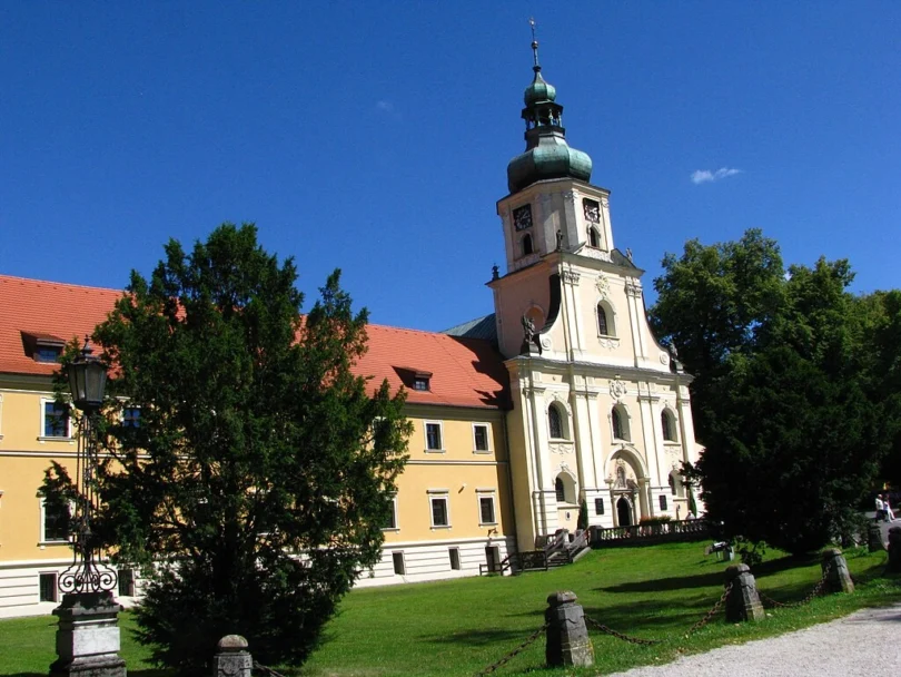 Basilica of Our Lady of Humbleness, Rudy, Poland intro