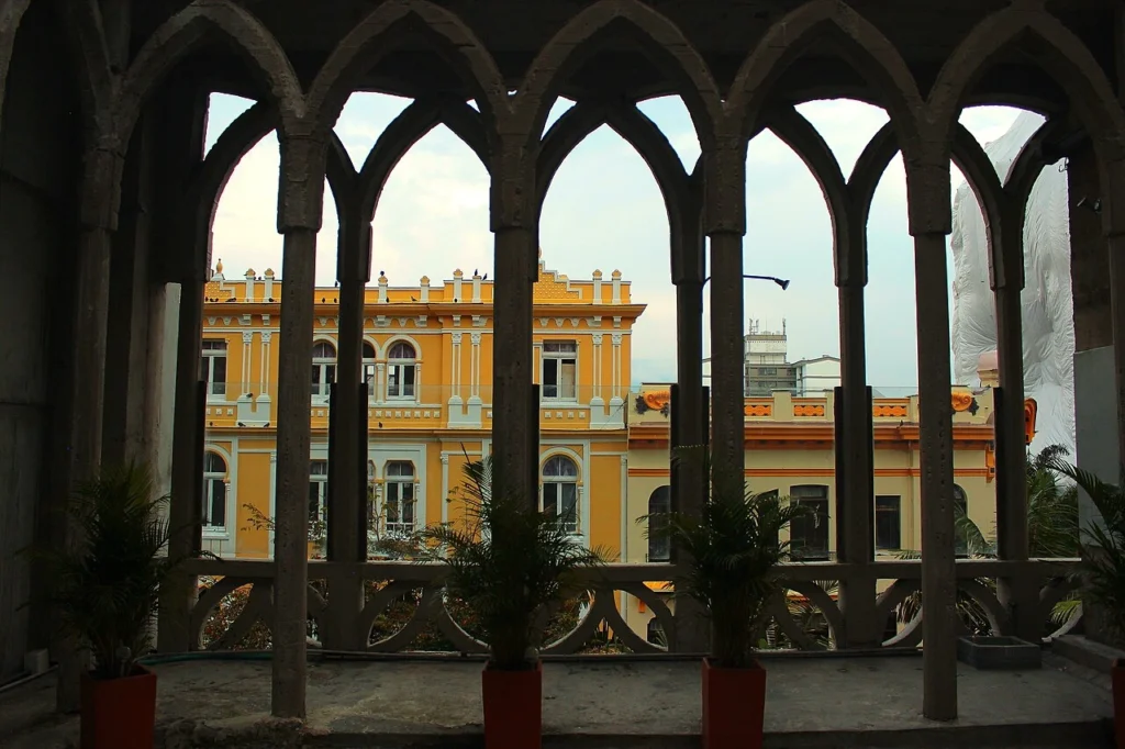 Basilica of Our Lady of Rosary, Manizales, Colombia Baldachin arches