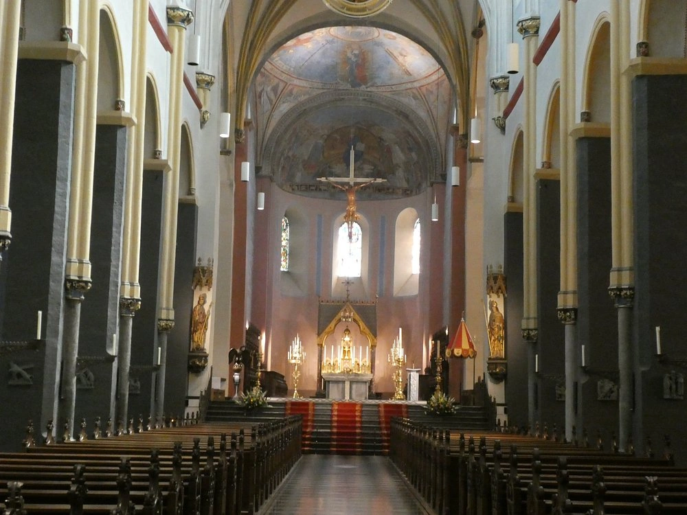 Basilica of Saint Servatius, Maastricht, Netherlands inter