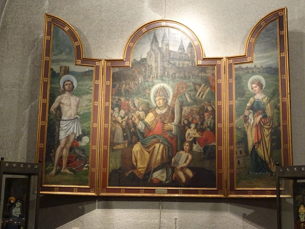 Basilica of Saint Willibrord, Echternach, Luxembourg hist
