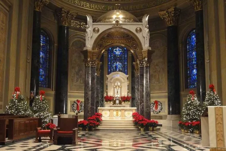 Basilica-of-Saints-Peter-and-Paul-Philadelphia-4-768x514