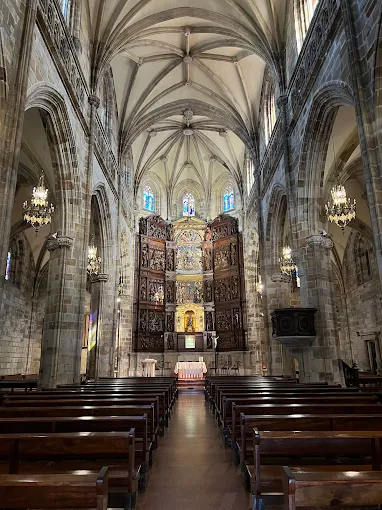 Basilica of Santa Maria, Portugalete, Spain inter