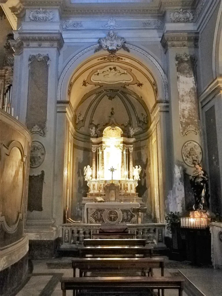 Basilica of Santa Maria dell'Elemosina, Biancavilla - interior