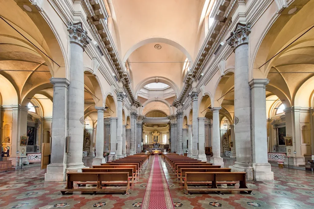 Basilica of Santa Maria in Porto, Ravenna - Interior