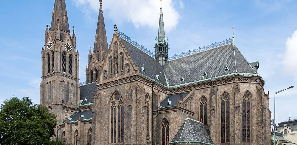 Basilica of St. Ludmila, Vinohrady, Czechia intro