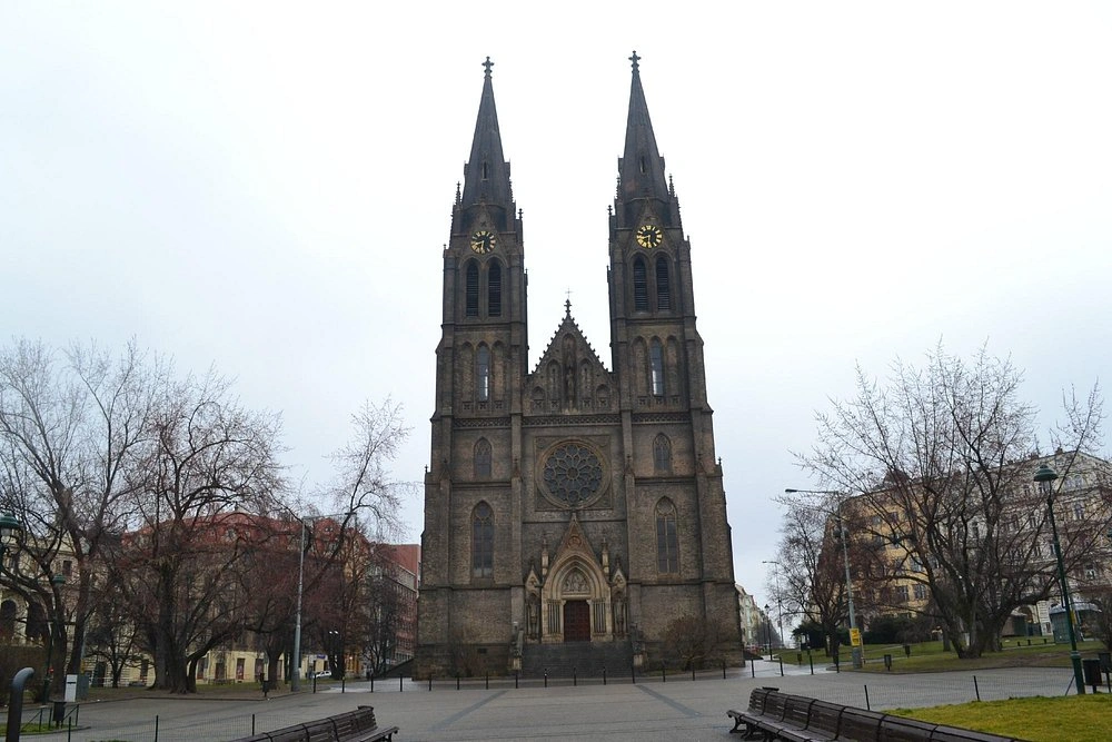 Basilica of St. Ludmila, Vinohrady, Czechia introduction