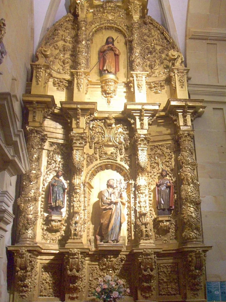 Basilica of St. Mary, Durango, Spain Side Altarpieces 2 para