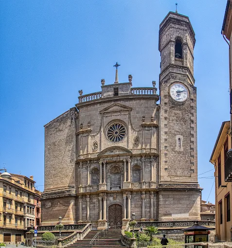 Basilica of St. Stephen, Olot, Spain intro