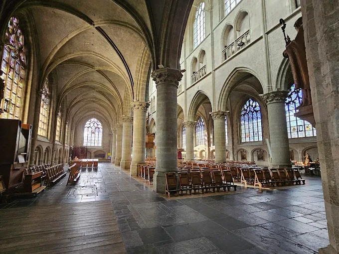 Basilica of St. Willibrordus, Hulst, Netherlands inter