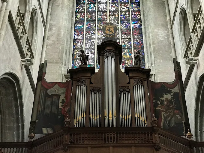 Basilica of St. Willibrordus, Hulst, Netherlands organ1