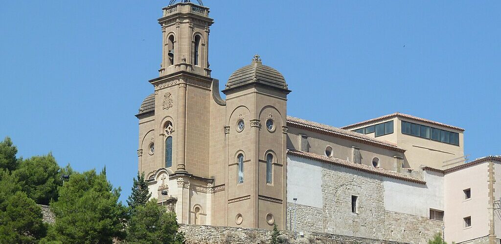 Basilica of the Holy Christ of Balaguer, Balaguer, Spain intro