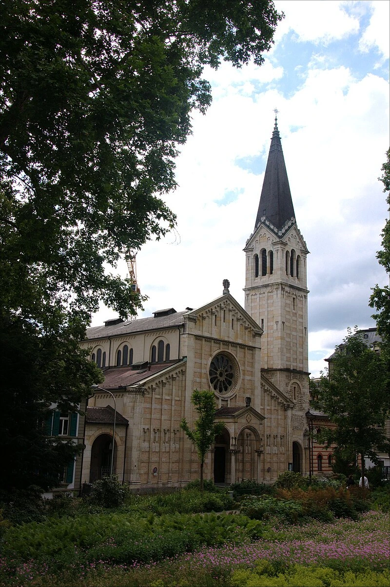 Basilica of the Holy Trinity, Bern, Switzerland introduction