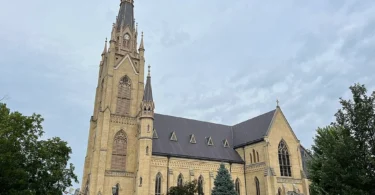 Basilica of the Most Sacred Heart, Notre Dame, Indiana, USA intro