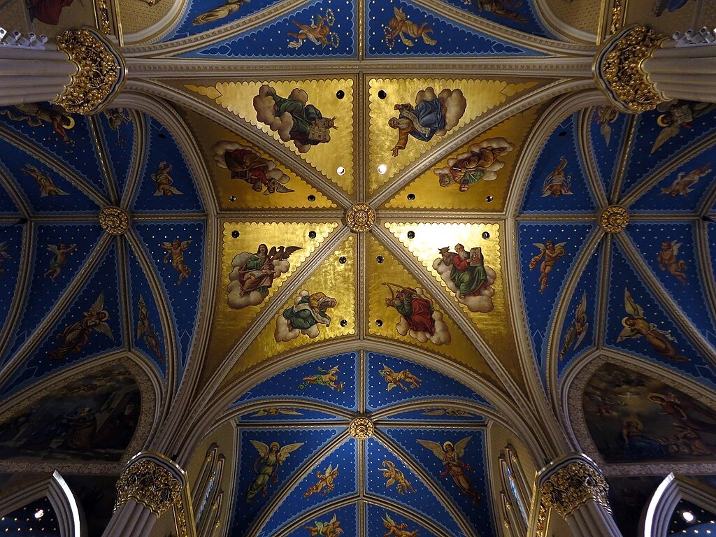 Basilica of the Most Sacred Heart, Notre Dame, Indiana, USA transept