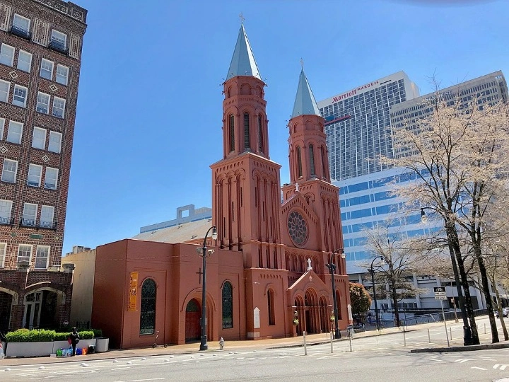 Basilica of the Sacred Heart of Jesus, Atlanta intro