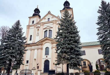Basilica of the Transfiguration of the Lord, Brzozów, Poland Intro