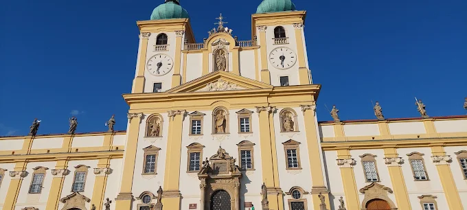 Basilica of the Visitation of the Blessed Virgin Mary, Svaty Kopeček, Czechia Exterior