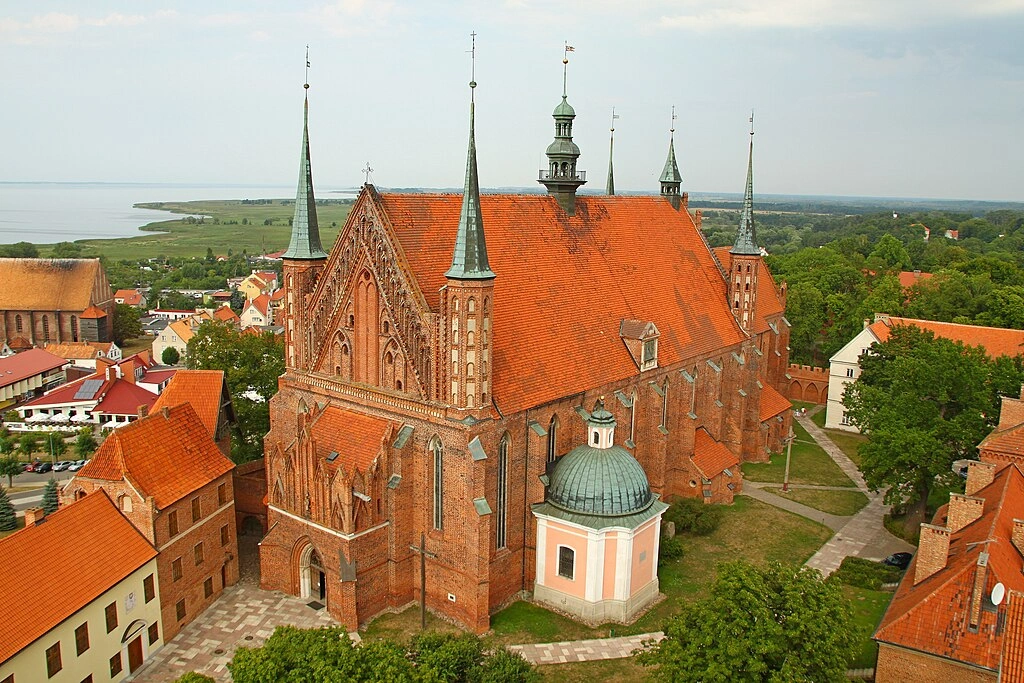 Cathedral Basilica of Our Lady of the Assumption and St. Andrew, Frombork, Poland intro