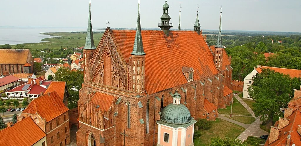 Cathedral Basilica of Our Lady of the Assumption and St. Andrew, Frombork, Poland intro