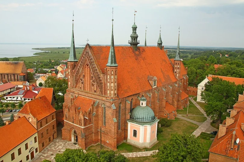 Cathedral Basilica of Our Lady of the Assumption and St. Andrew, Frombork, Poland intro