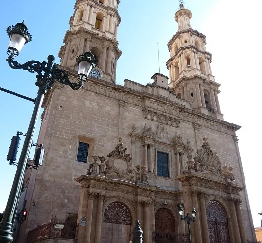 Cathedral Basilica of Our Lady of the Light, León, Mexico intro