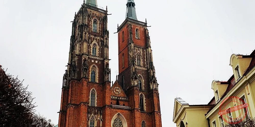Cathedral Basilica of St. John the Baptist, Wrocław, Poland intro