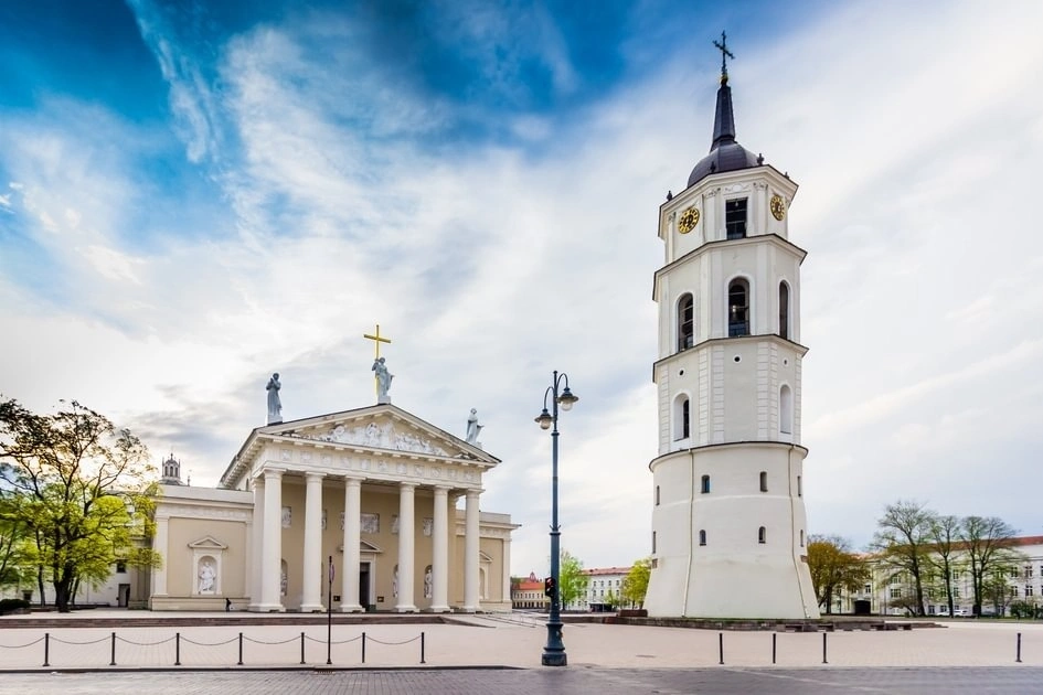 Cathedral Basilica of St. Stanislaus and Vladislaus, Vilnius, Lithuania Intro