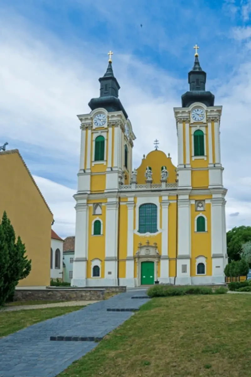Cathedral Basilica of St. Stephen the King, Székesfehérvár, Hungary Introduction
