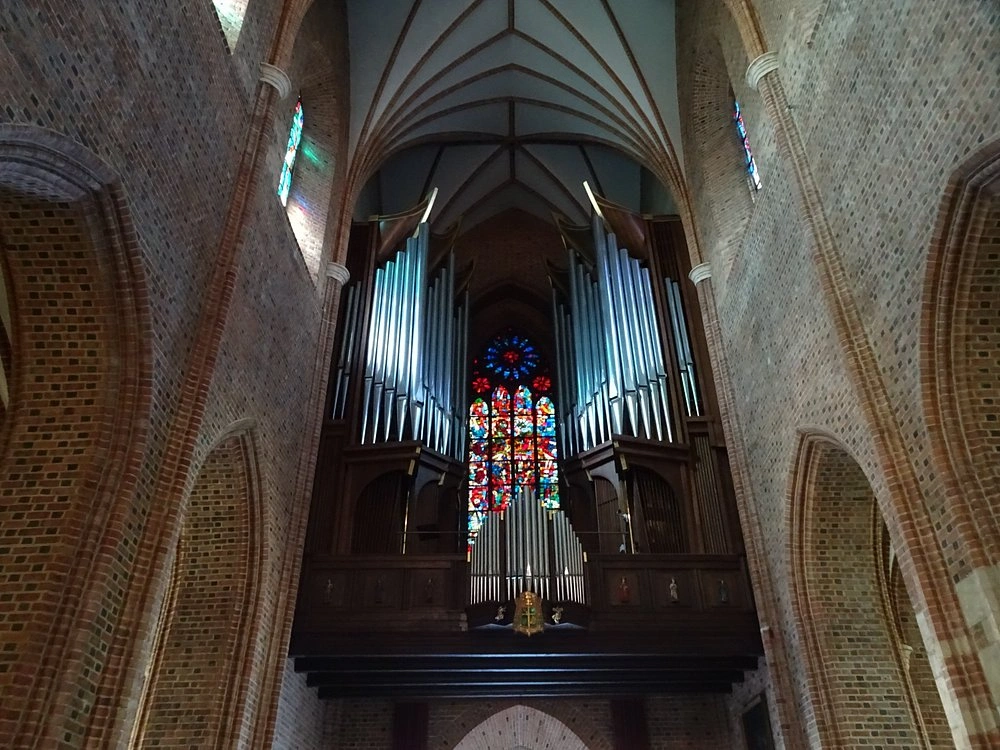 Cathedral Basilica of Sts. Peter and Paul, Poznań, Poland Organ