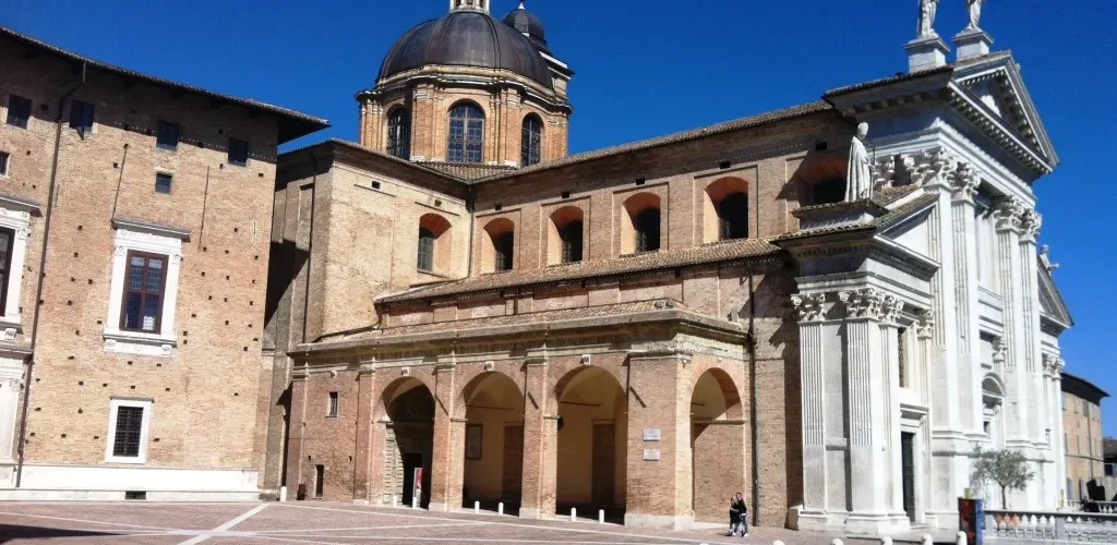 Cathedral Basilica of the Assumption of Mary Urbino - Intro