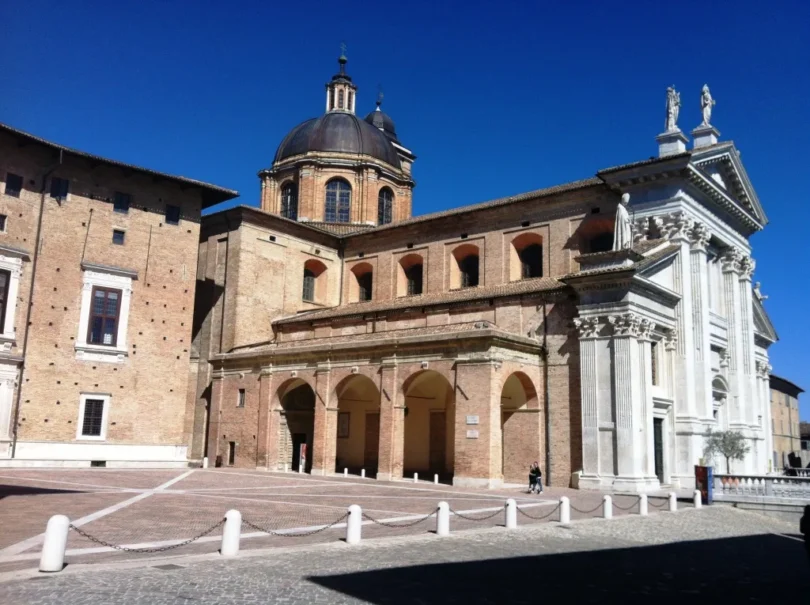 Cathedral Basilica of the Assumption of Mary Urbino - Intro