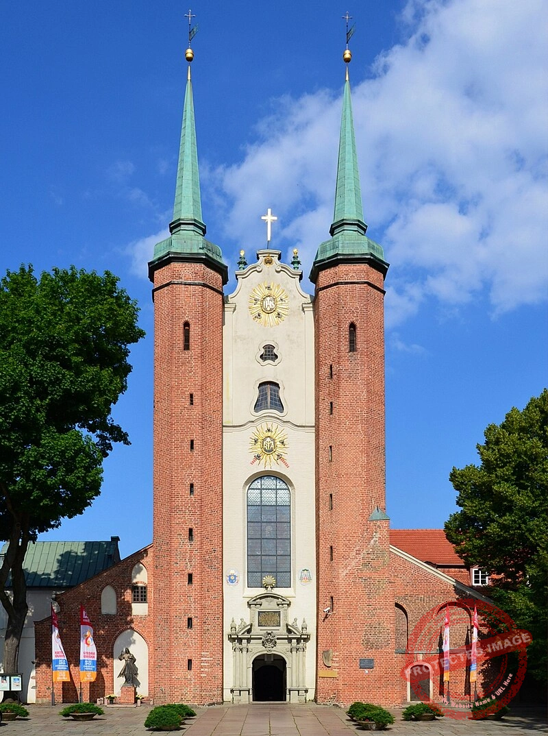 Cathedral Basilica of the Most Holy Trinity, Gdańsk Oliwa, Poland introduction