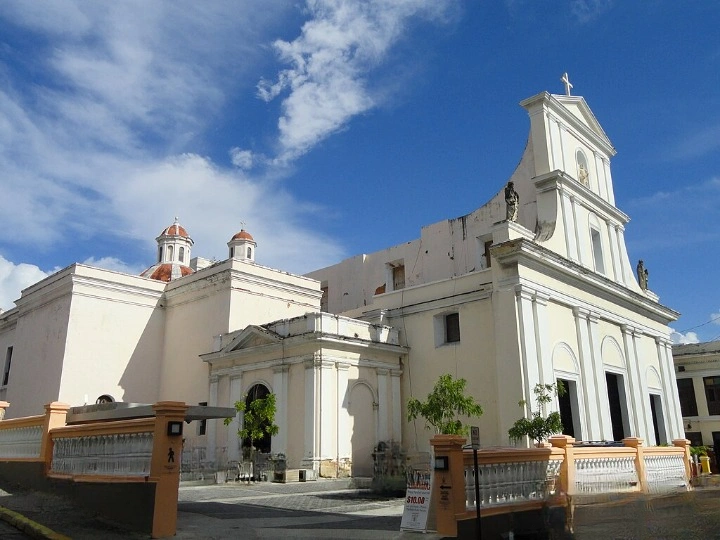 Cathedral of Saint John the Baptist, San Juan, Puerto Rico intro