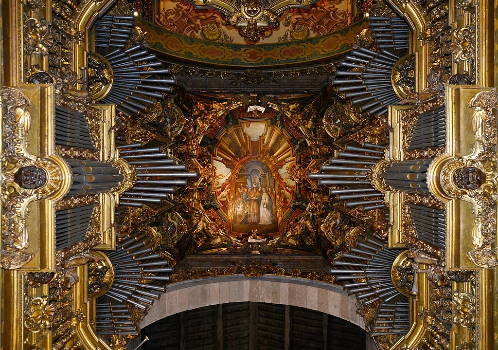 Cathedral of St. Mary, Braga, Portugal arch