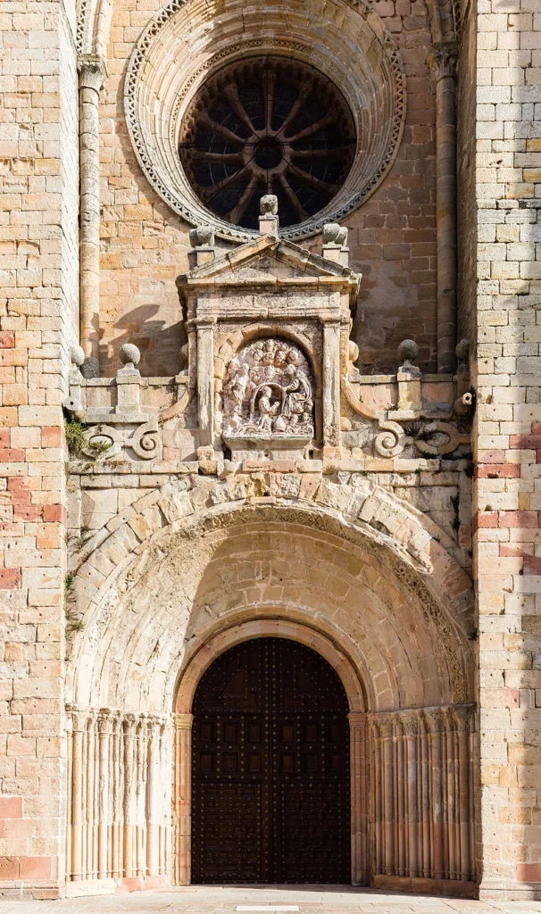Cathedral of the Assumption of Our Lady, Sigüenza, Spain arch main