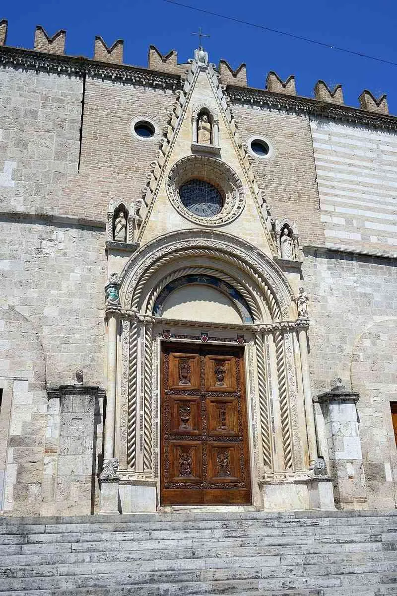 CathedralBasilicaofSantaMariaAssuntaTeramo-Facade