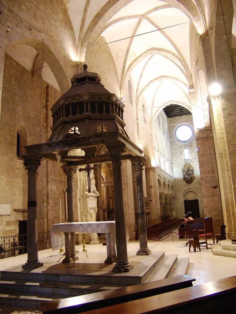 Co-Cathedral Basilica of St. Mary Major, Barletta - ambulatory