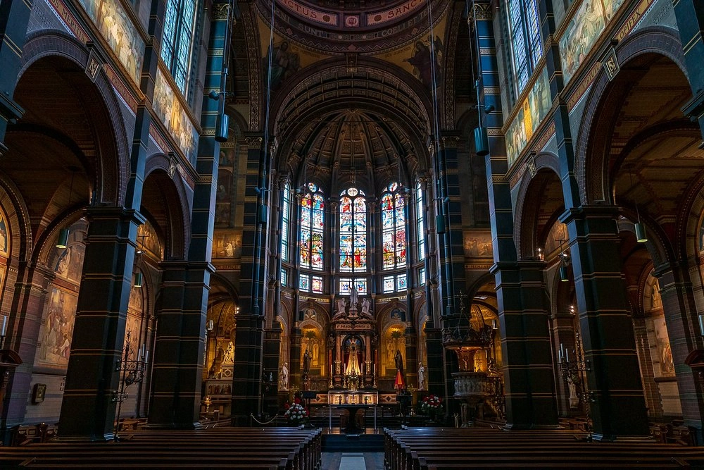 Co-Cathedral Basilica of St. Nicholas, Amsterdam, Netherlands internal