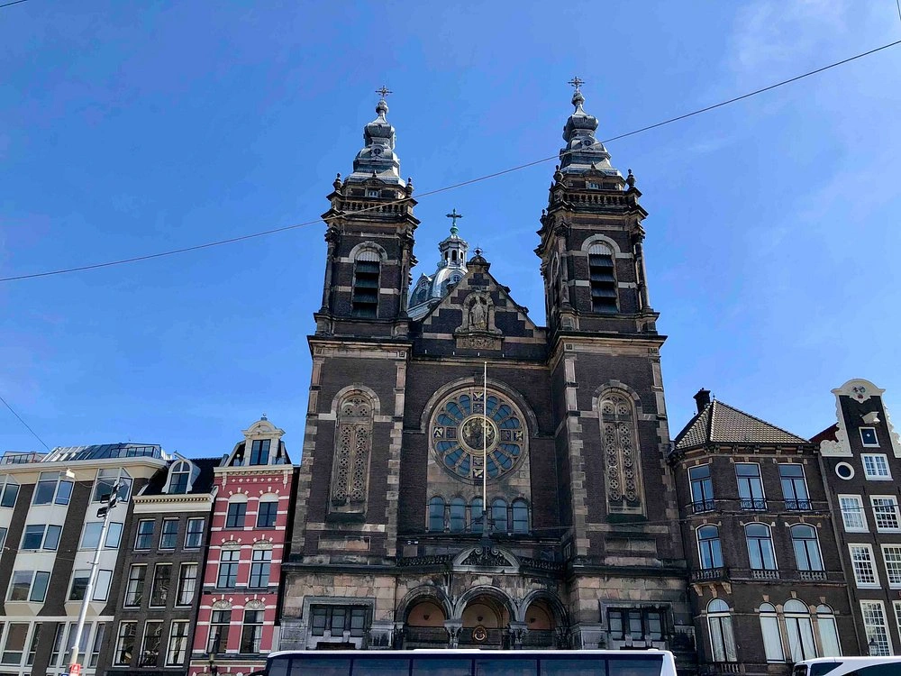 Co-Cathedral Basilica of St. Nicholas, Amsterdam, Netherlands intro