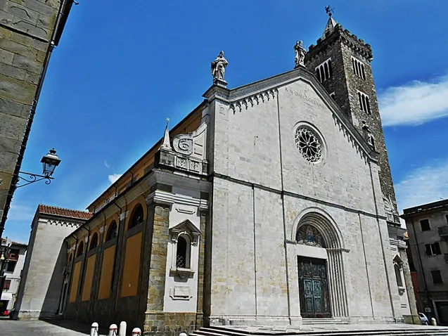 Co-Cathedral of Santa Maria Assunta, Sarzana - Introduct