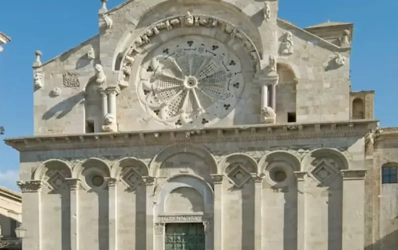 Co-Cathedral of the Assumption of Mary Troia, Apuli - Introduction