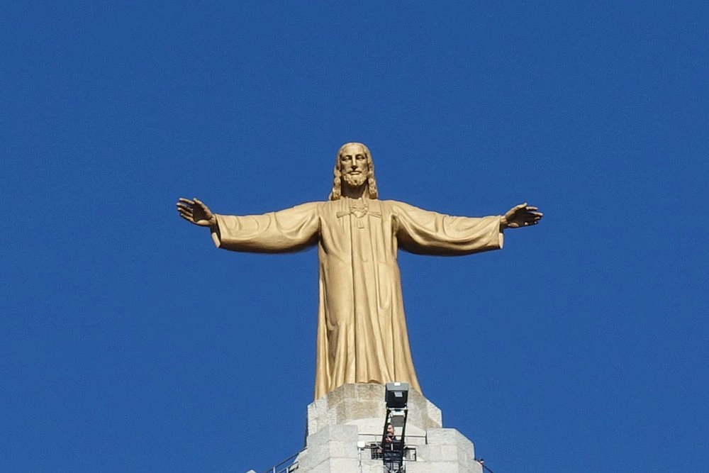Expiatory Temple of the Sacred Heart, Barcelona, Spain Statue