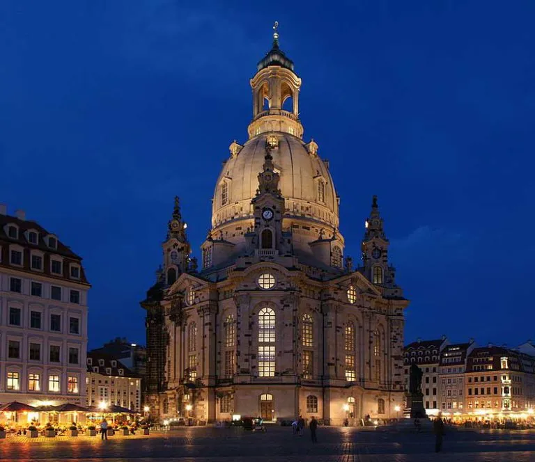 Frauenkirche-Dresden-3-768x664