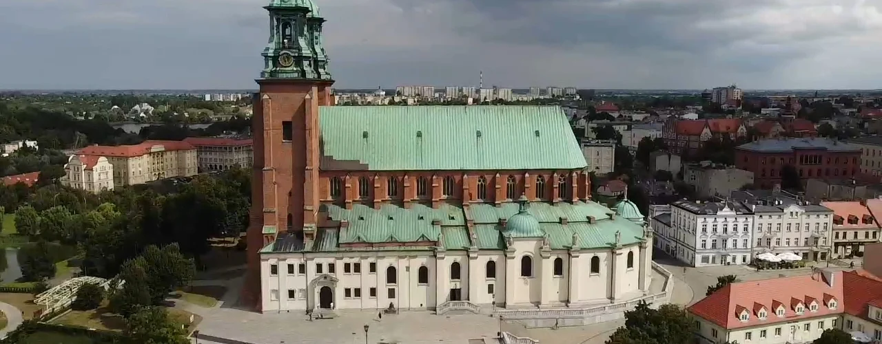 Gniezno Cathedral intro